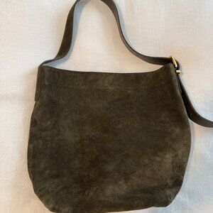 The Essential Medium Bucket Tote in Aged Olive